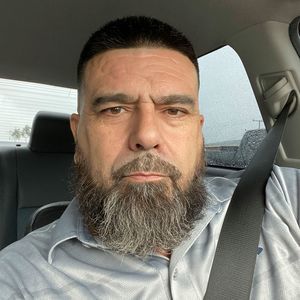 Meet your Posher, Andres